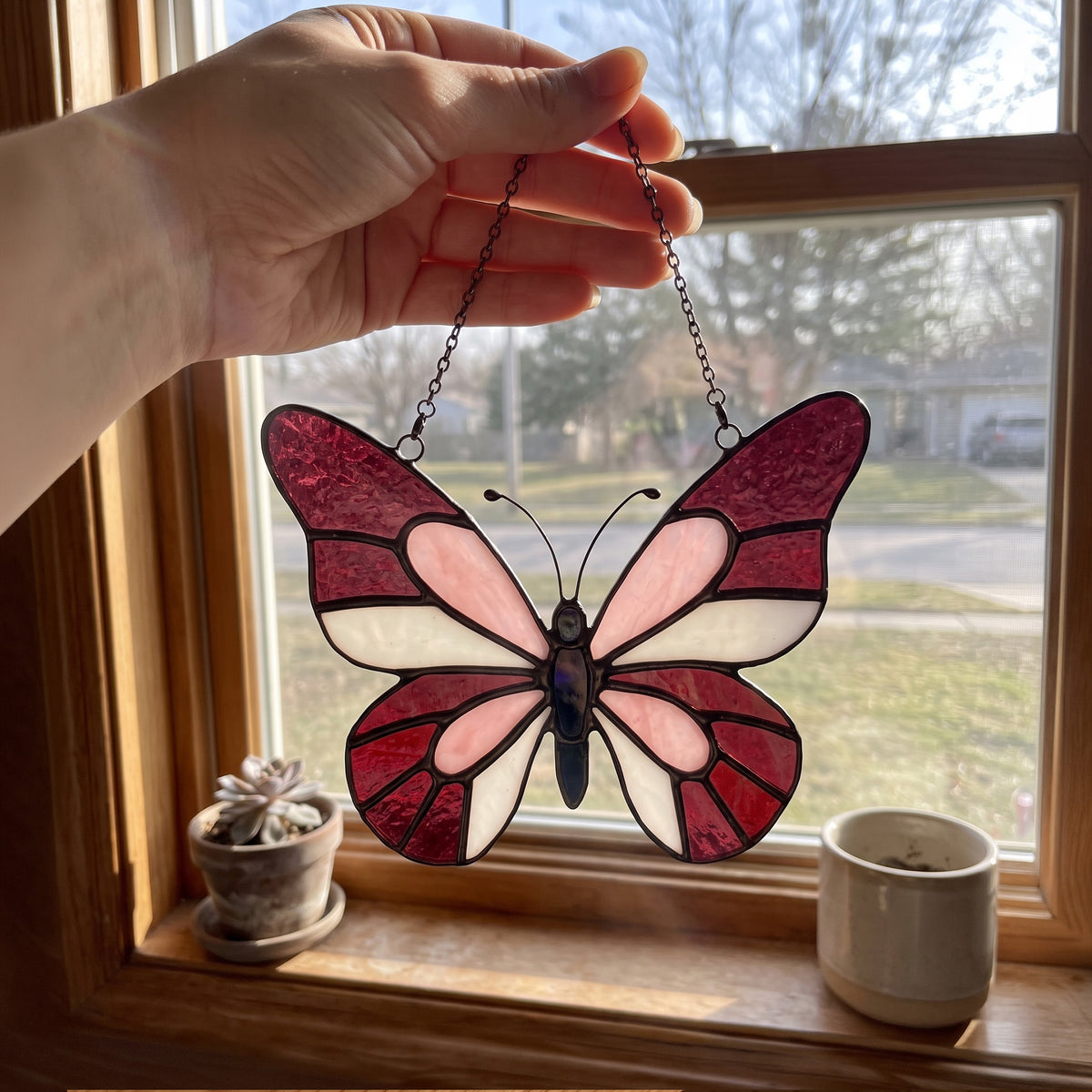 Enchanting Pink & Magenta Stained Glass Butterfly Suncatcher – Handcrafted Window Art