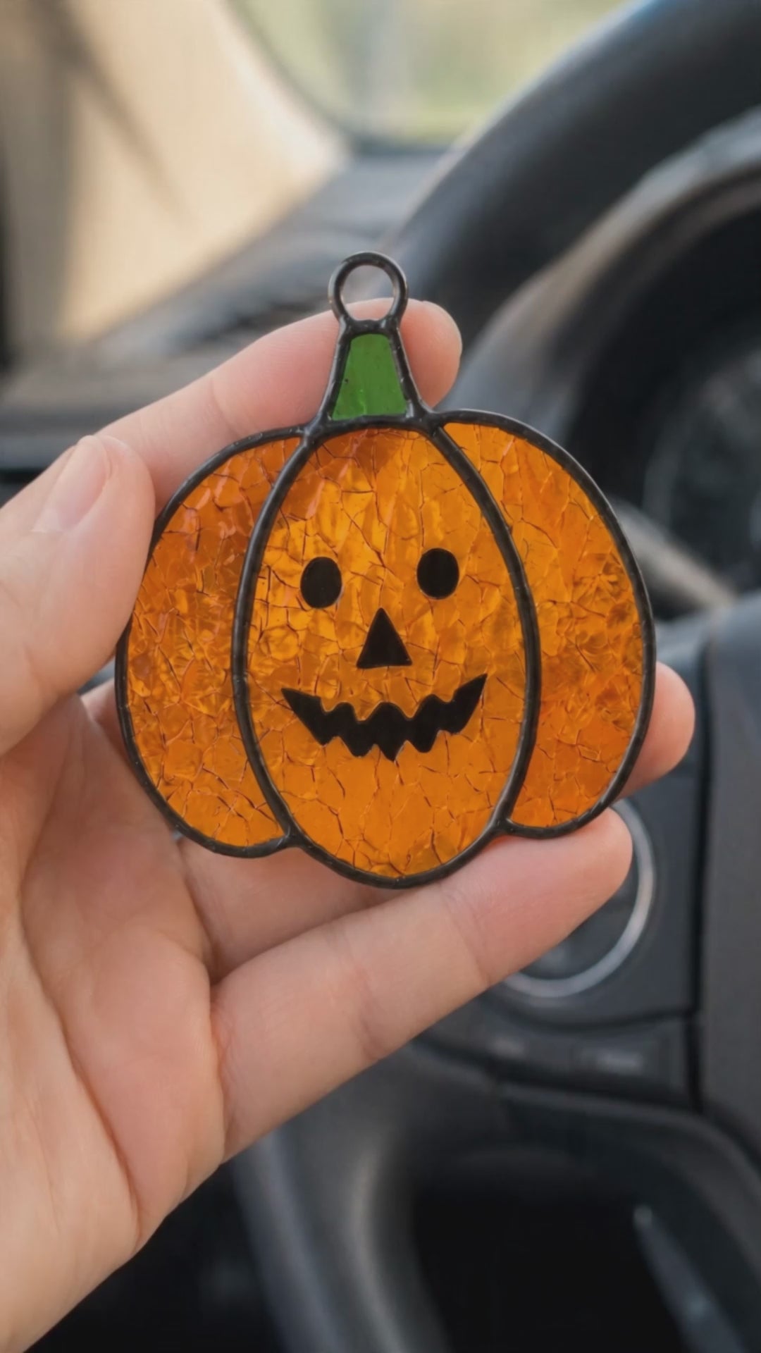 Festive Stained Glass Jack-o'-Lantern Pumpkin Suncatcher – Spooky & Cute Autumn Decor
